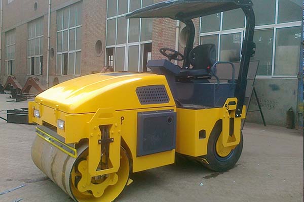 <a href='http://m.ntyyxh.com' target='_blank'>壓路機</a> <a href='http://m.ntyyxh.com' target='_blank'>壓路機</a>